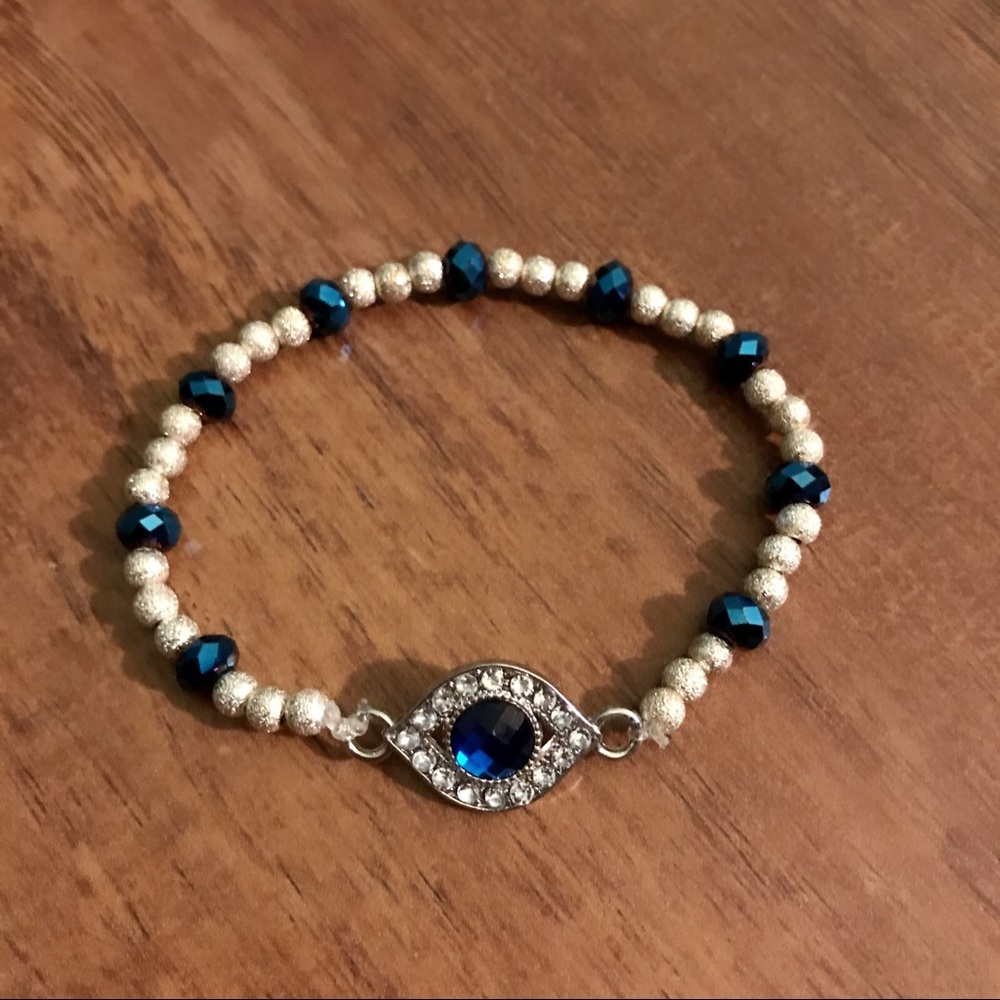Protection Eye bracelet